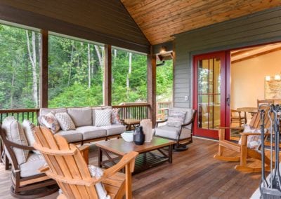 screened deck seating 2