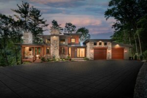Scenic View of the Campbell Residence: A Modern Mountain Dream Home Nestled in Nature