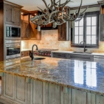 Skytop Farms Mountain Lodge kitchen