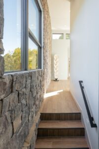 Laurel Ledge Modern